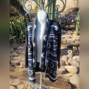 Western Soft Sweater Shrug Blanket Design